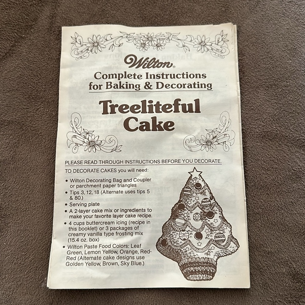 Wilton *NEW* *VINTAGE* Treeliteful Cake Baking Pan - Picture 12 of 13